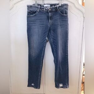 KanCan Dark Wash Stretch Denim Distressed Jeans Raw Seam Waist Detail Size 13/30